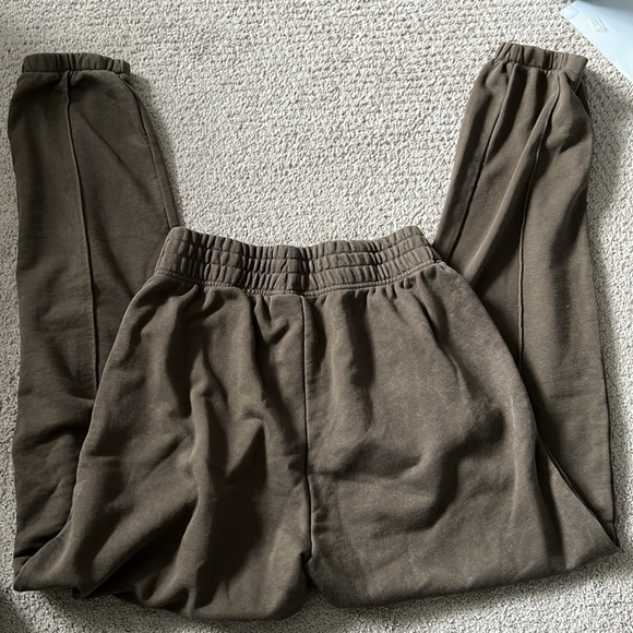 nike sweatpants - Picture 3 of 3